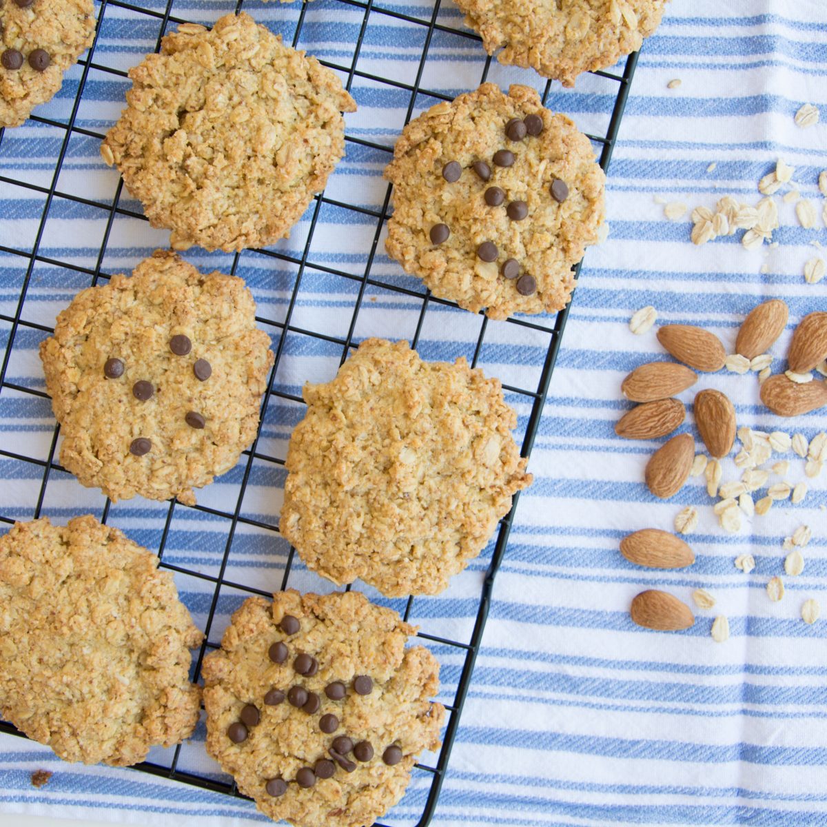 Biscotti ai fiocchi d'avena e mandorle senza glutine